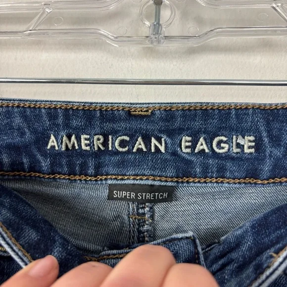 American Eagle Hi Rise Midi Jean Shorts Womens 4 Super Stretch Dark Wash Raw Hem - Picture 3 of 5